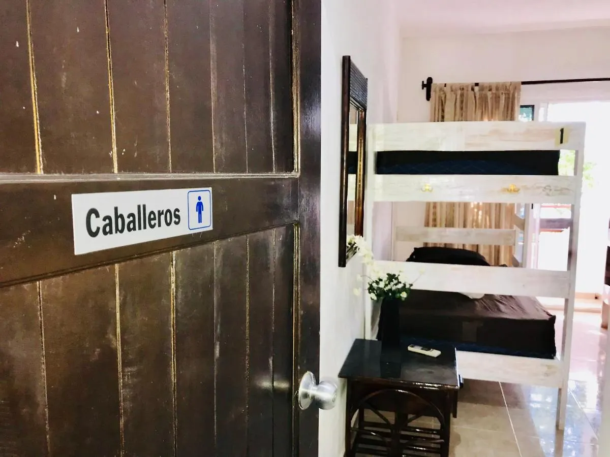 Pensjonat Bunk Bed In Female Dormitory Room Playa del Carmen